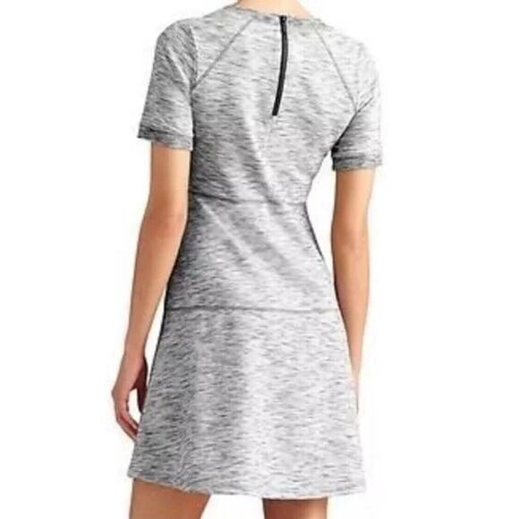 Athleta Womens Heathered Gray En Route Dress Fit And Flare Size Small - Picture 2 of 11